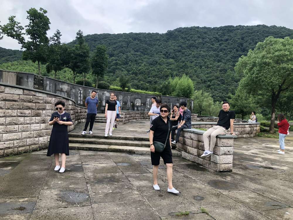 2020年P(guān)ablo帕布勒年中總結(jié)會(huì)議暨紹興拓展活動(dòng)圓滿結(jié)束